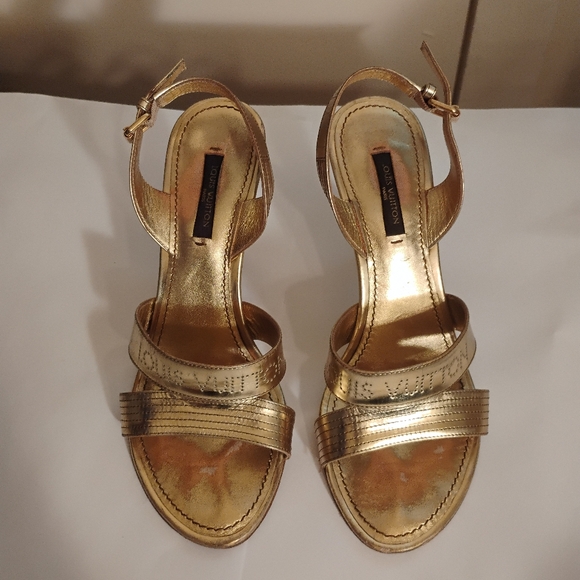 Louis Vuitton sandals Metallic Logo Size 35.5 - Picture 1 of 14